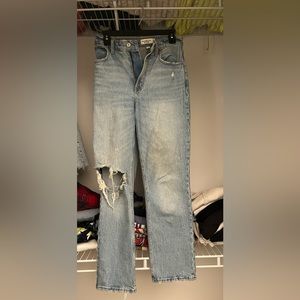 Abercrombie Curve Love - The 90s High Rise Straight Leg Size 26/2